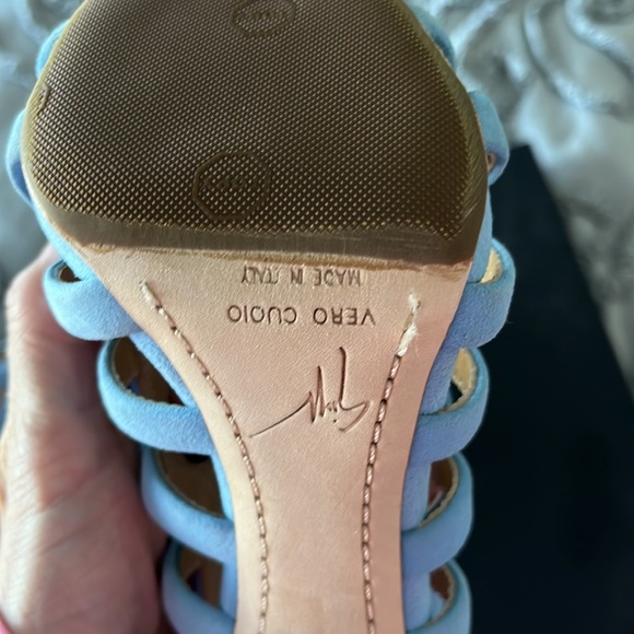 🔥SALE!!GORGEOUS!Giuseppe Zanotti Circle Cut out Cage blue booties with dust bag - Picture 5 of 11